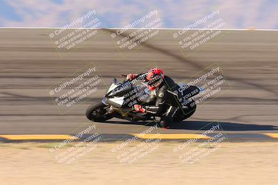 media/Oct-06-2024-Race Pace (Sun) [[d7d39ec7ad]]/5-Bowl Pans (830am)/